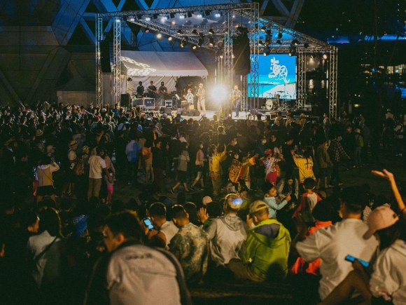 下酒祭首與韓國合作週末登場，玩〈APT.〉拍影片抽好禮