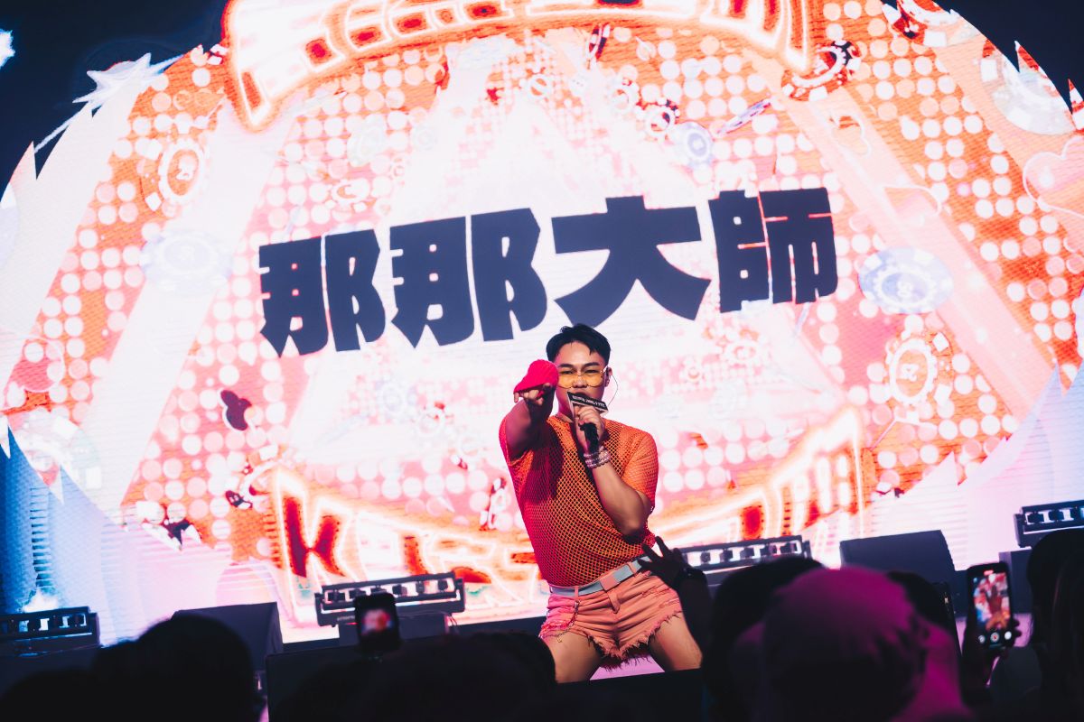 圖6：那那大師帶來〈眉飛色舞〉、〈不如跳舞〉等廣 HIGH 組曲，動感節奏瞬間點燃現場熱度。高流提供。