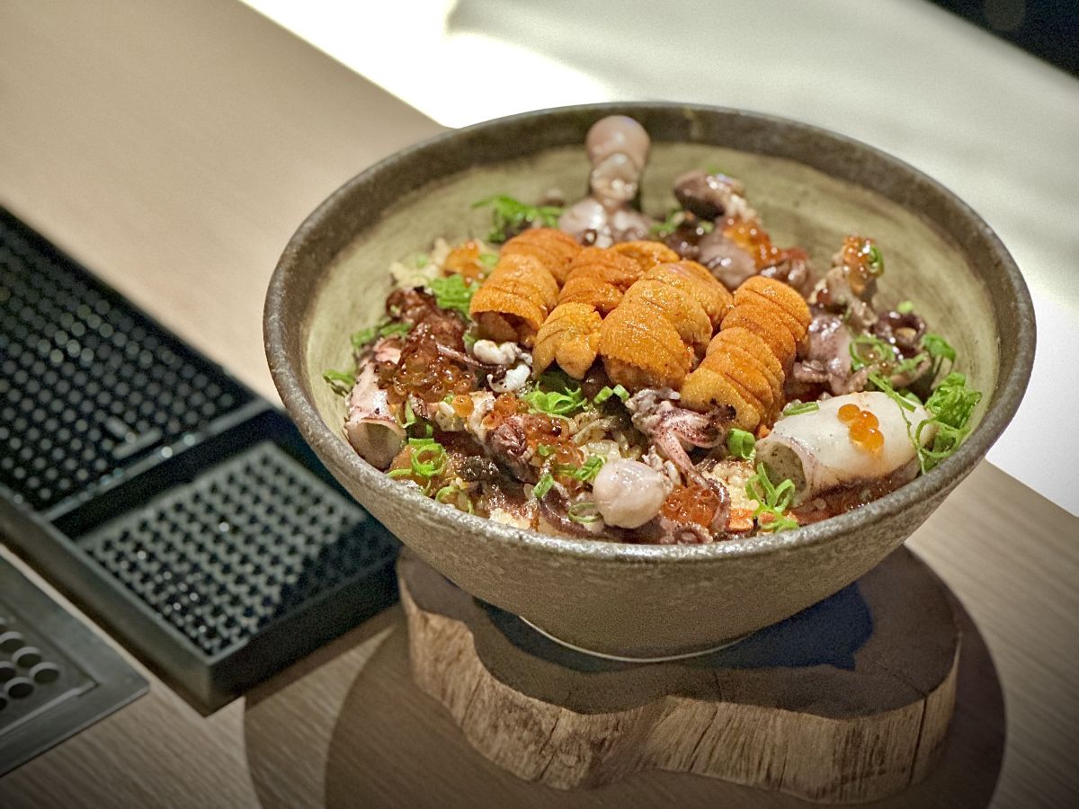在水一方現代居酒屋海膽炊飯