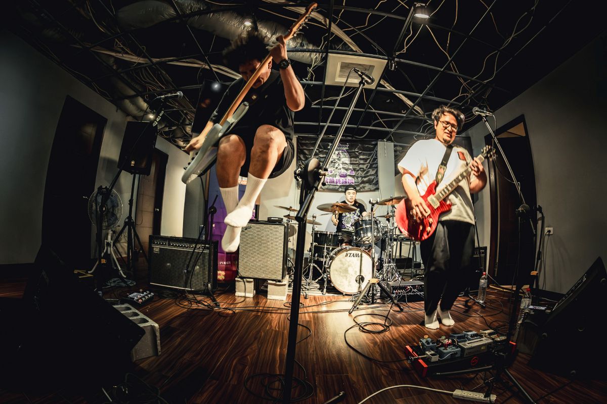 直球對決，唱出進擊的台味龐克魂！－鯊魚娃娃機談《5週年企劃 Final》