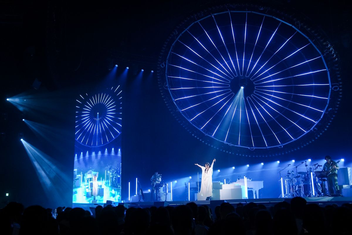 用Unplugged找回音樂的紋理—徐佳瑩〈我在聽〉演唱會