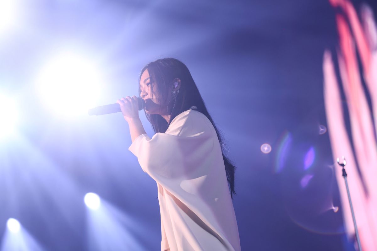 用Unplugged找回音樂的紋理—徐佳瑩〈我在聽〉演唱會