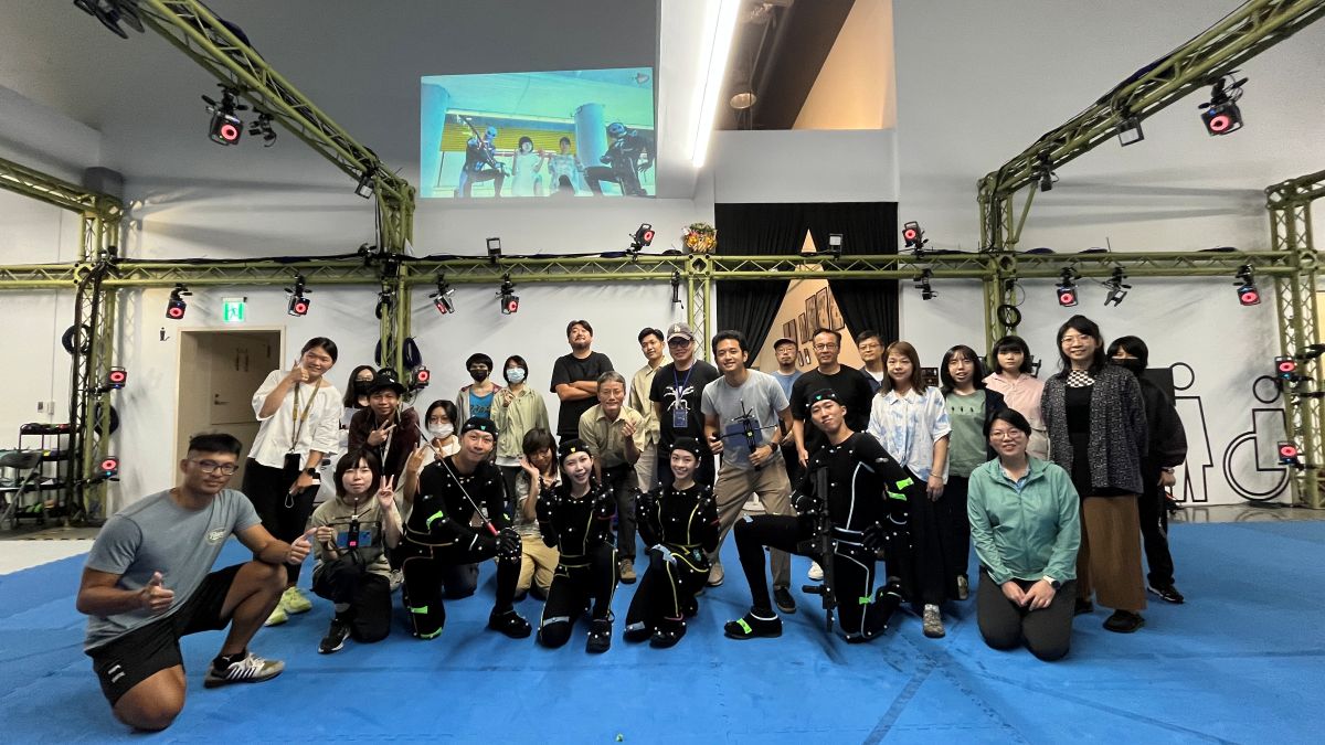 新月映像是來自日本的3D影像技術團隊，成員包含熟悉動作捕捉、容積捕捉、3D掃描等技術的工程師