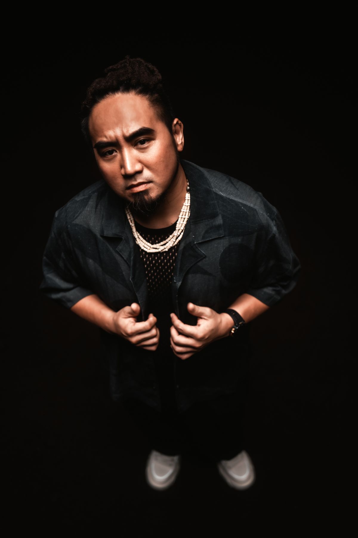 Matzka：「年少不努力」不是教條，而是人生「歷程」。專輯標題引用自俗語「年少不努力，老大徒傷悲」的前半句，去掉了傳統警語式的結論，用更開放的態度看待每個人的生命進程——即人生有不同方向、不同選擇可能，而不是只有一種「成功」路徑。